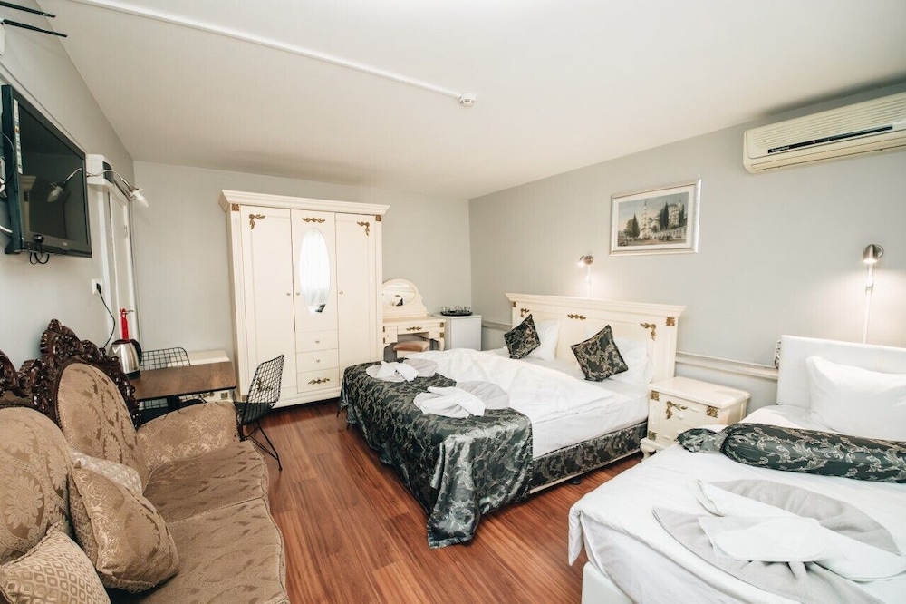 Safran Suites