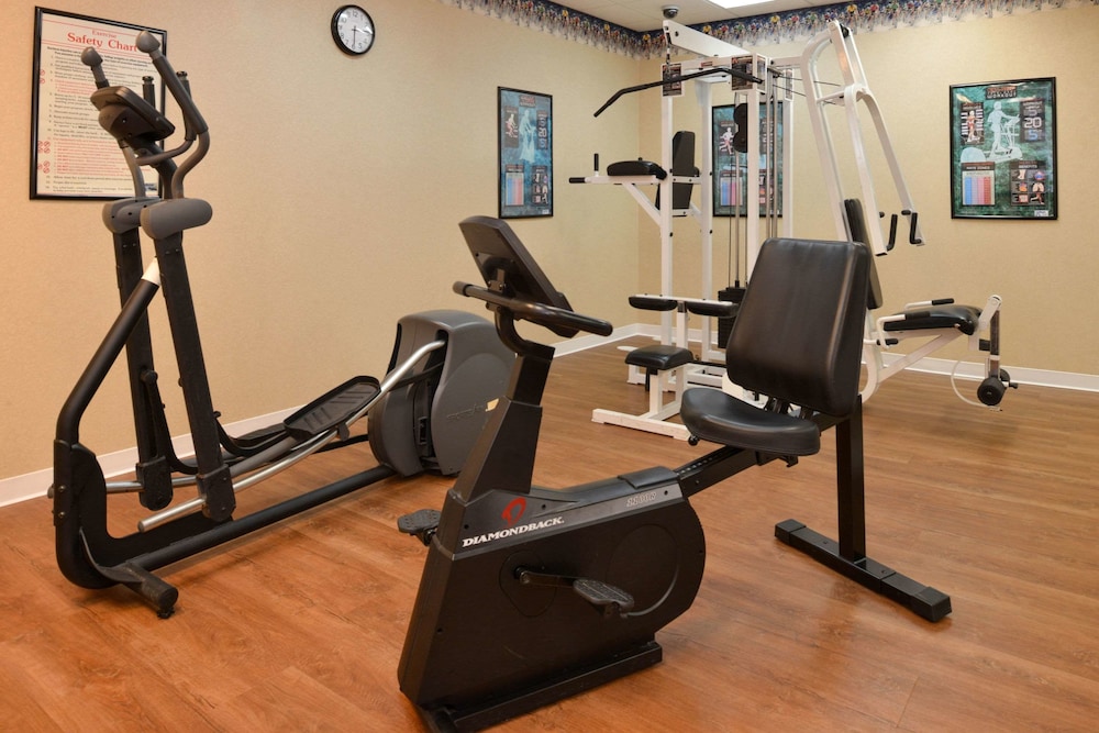 Collinsville Vacations - Quality Inn Dutch Inn - Property Image 18