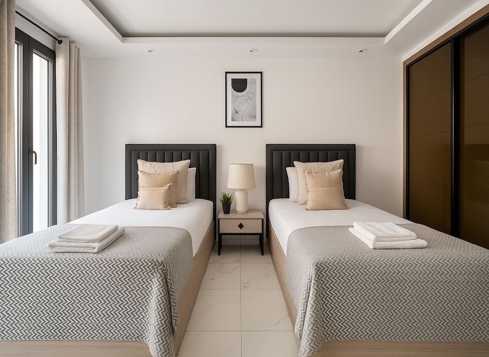 2 Chambres Spacieux a Dely Ibrahim