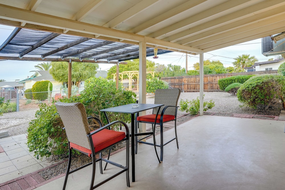 Patio & Yard: Sun City Home Near Casinos
