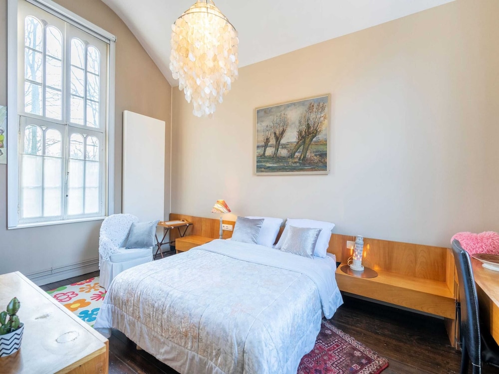 Apartment in Kruibeke Wissekerke Castle