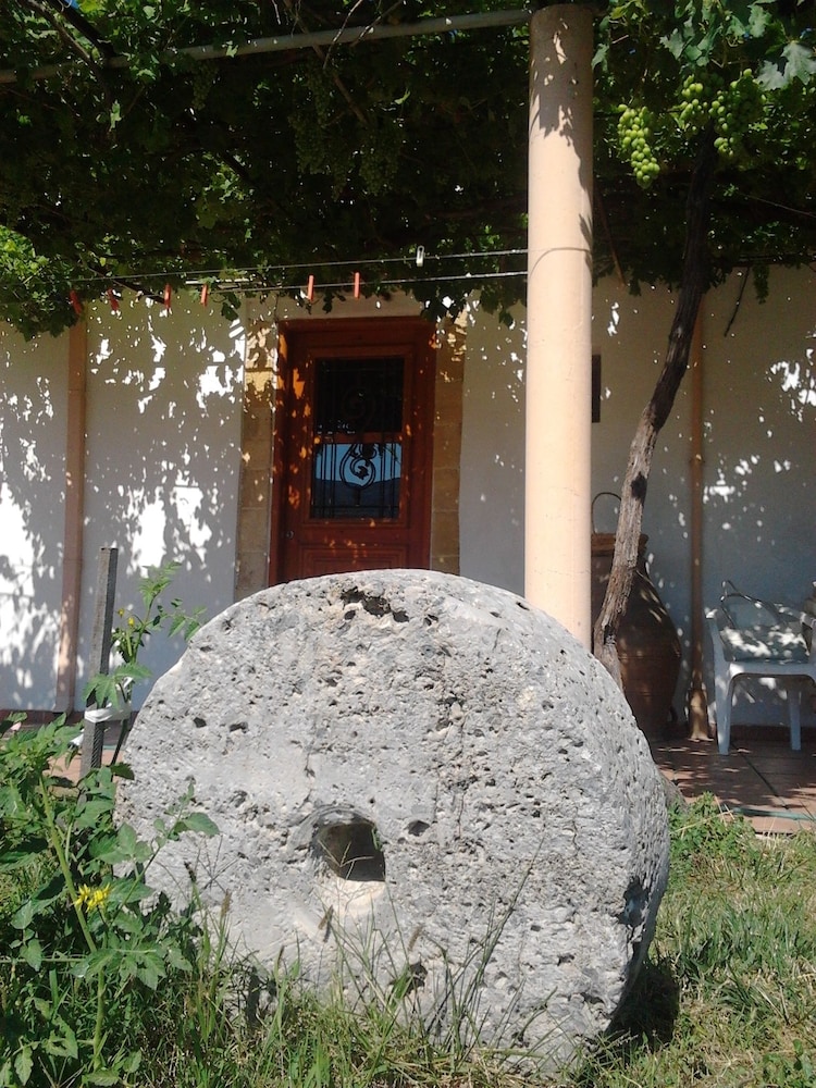 Falasarna Lardas House