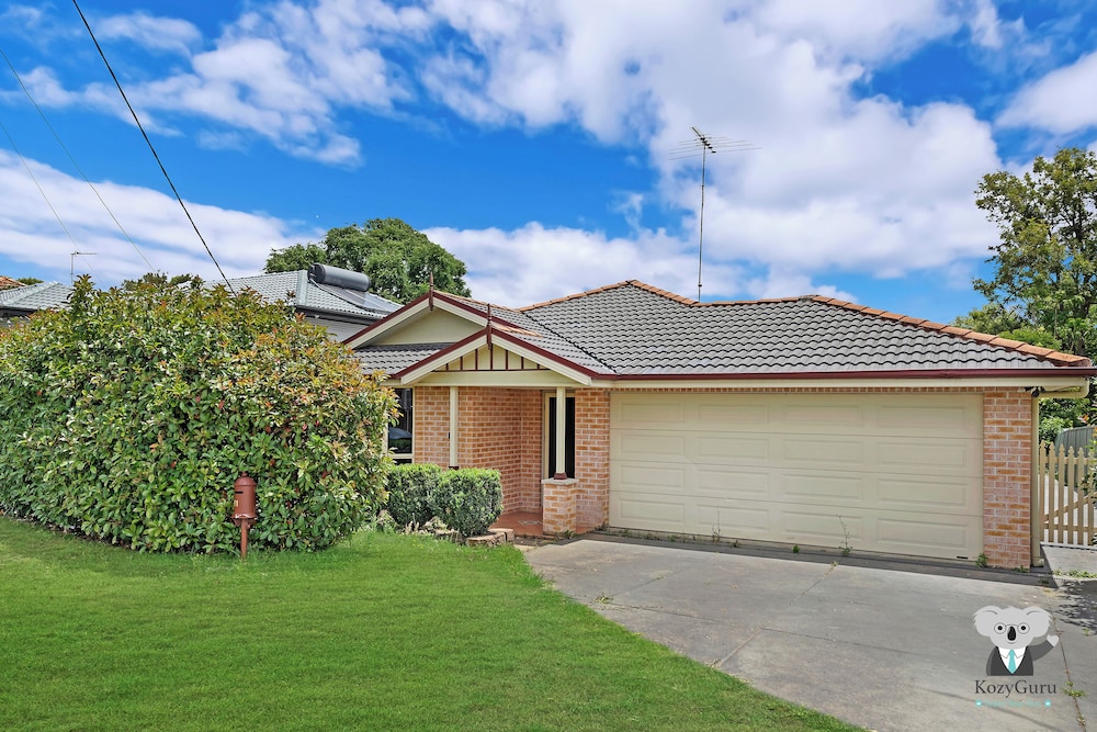 Kozyguru | Penrith | Cosy 4 Bed Holiday House