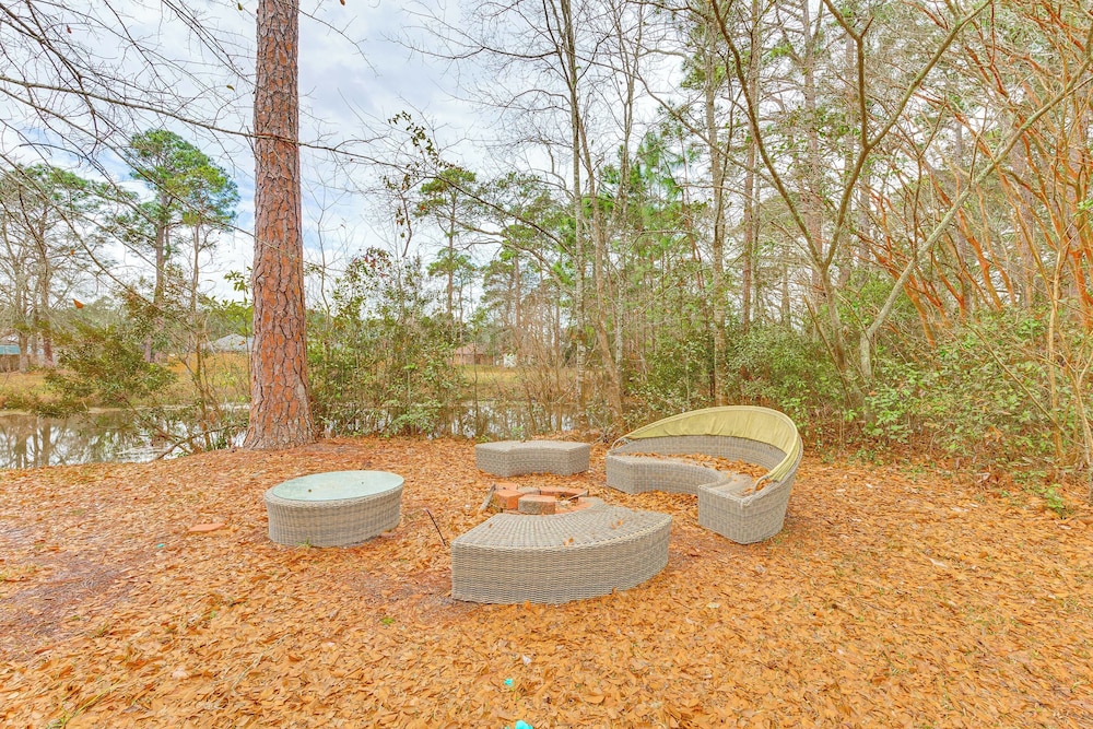 Home w/ Large Yard + Pond On-site: 15 Mi to Biloxi