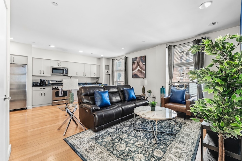 Furnished Apartment near BMC