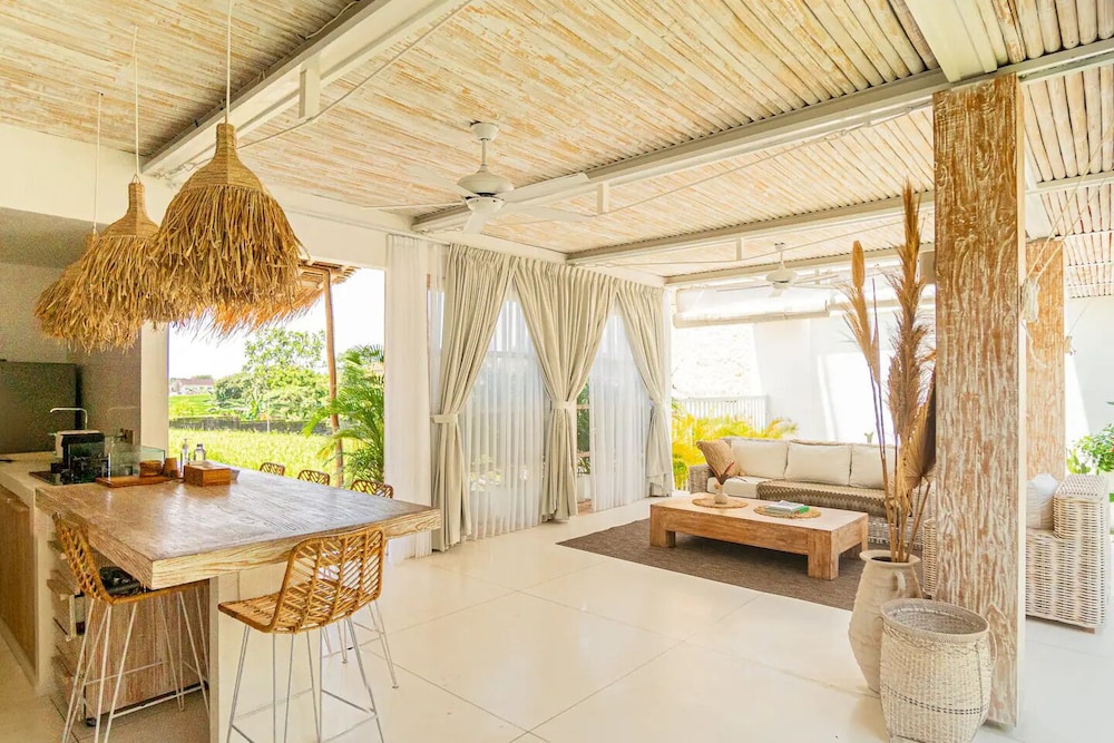 Kokomo Villas by Aayan
