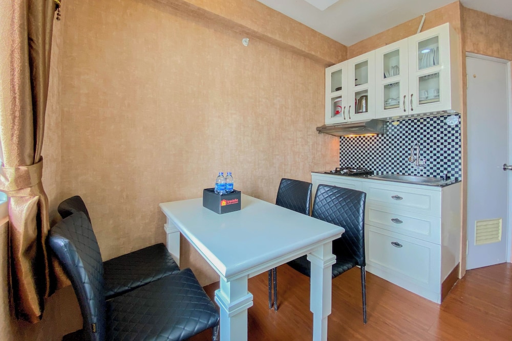 Pleasant And Modern Look 1Br Green Pramuka City Apartment
