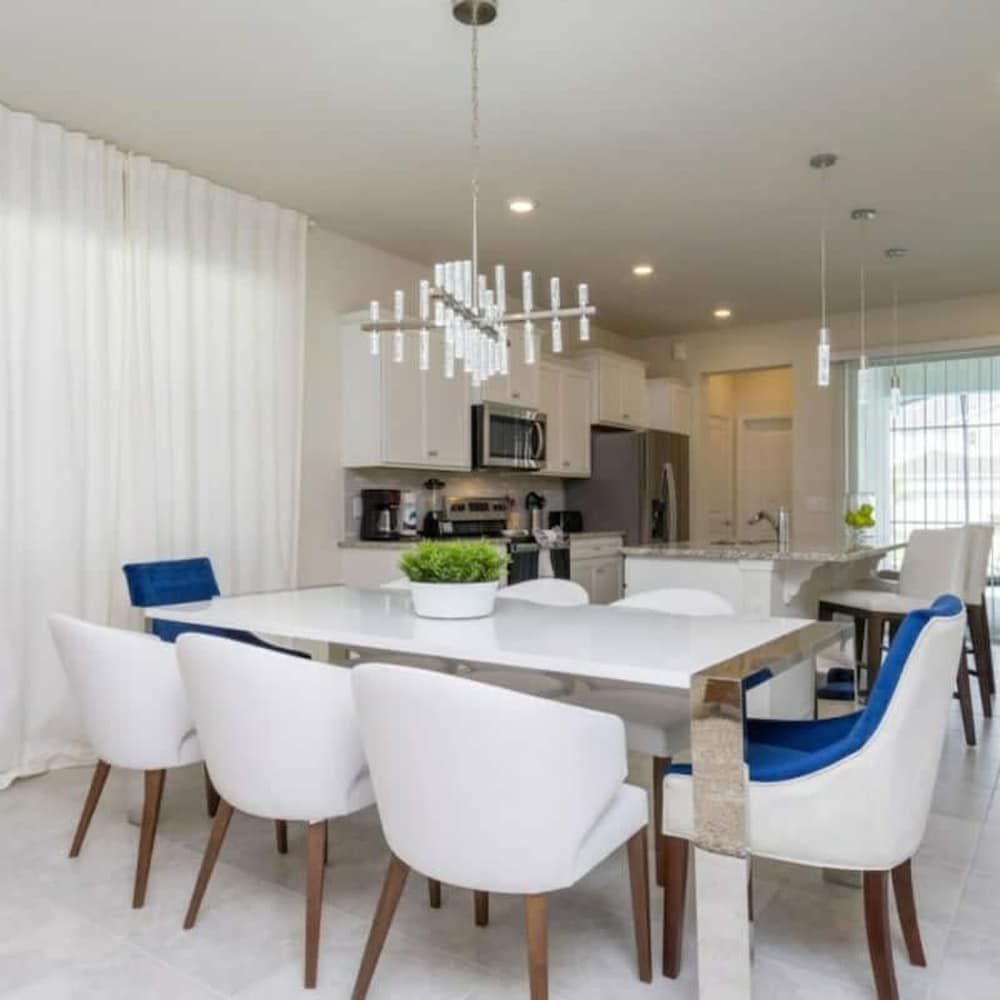 1807 Amazing 5BR Brand New House