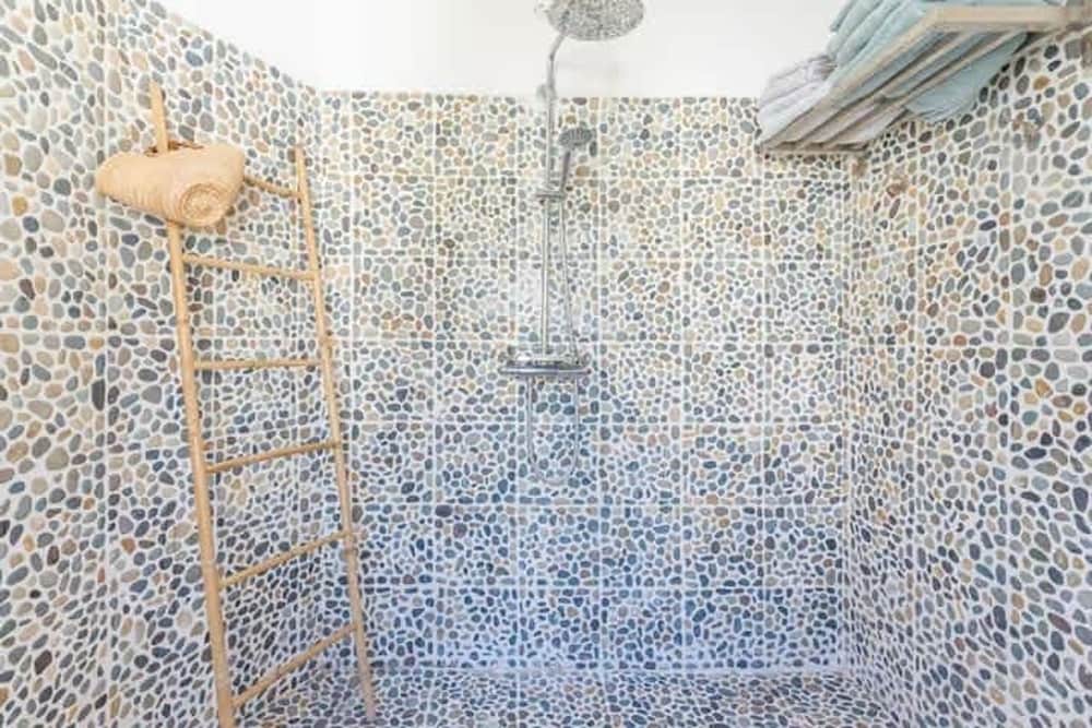 New Bastide Couronne d Aix Luxury in Aix-en-provence A Sophisticated Retreat for Families and Friends