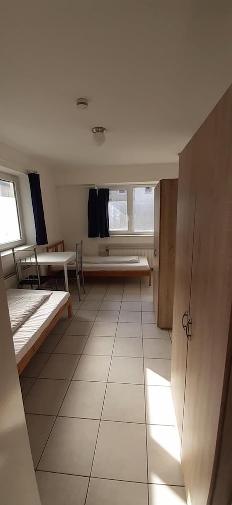 2-Rent Group Hostel Apartments EVE74