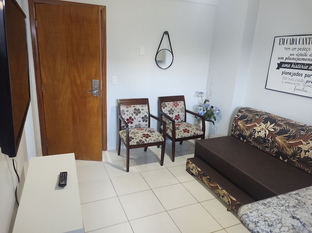 Flat Golden Dolphin Grand Hotel via Roberto Imoveis
