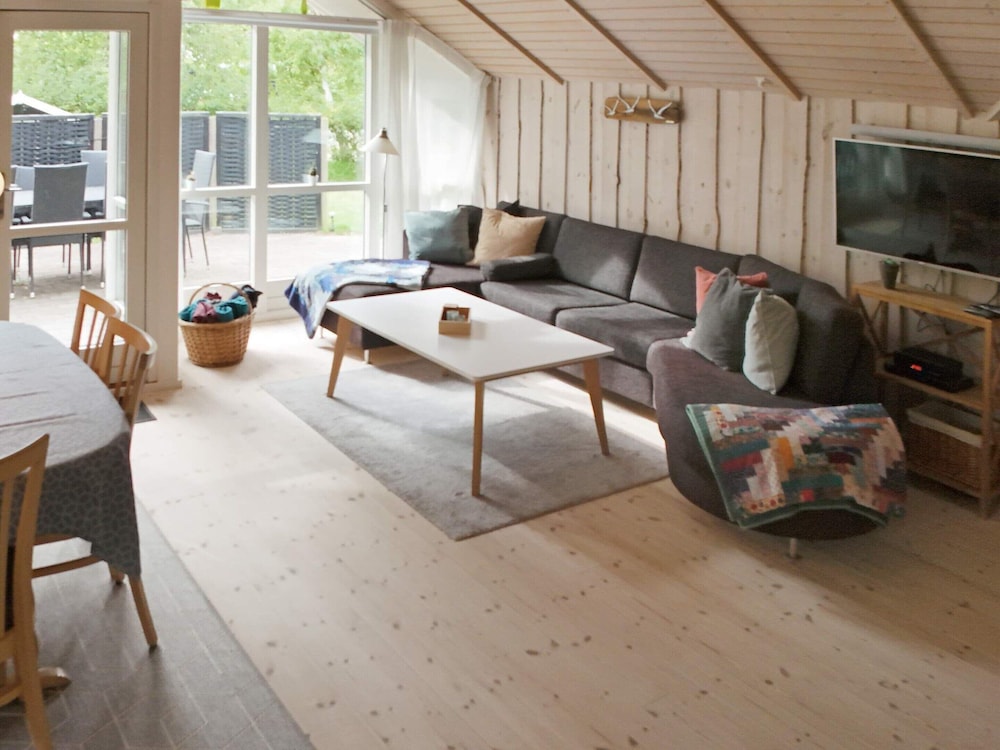6 Person Holiday Home in Store Fuglede-by Traum view 5