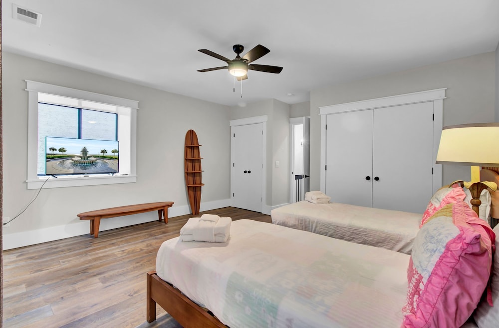 Mizzenmast by Avantstay Harbourtown Escape Group Retreat w Patio