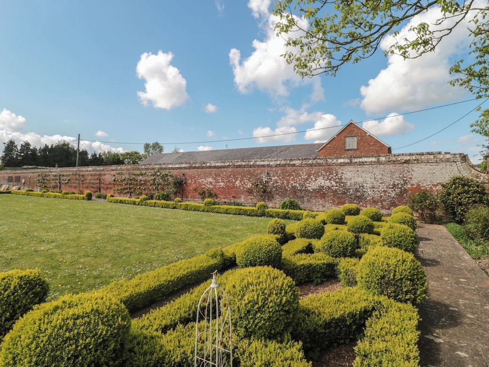 Buckland House and Annex