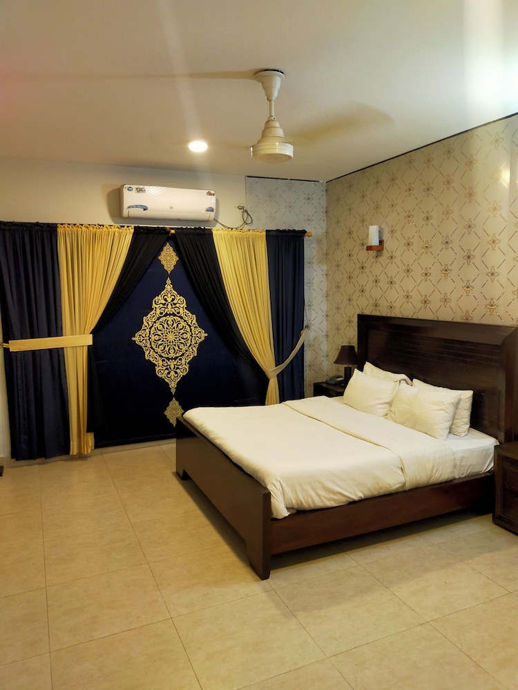 Livin Hub Guest House view 4