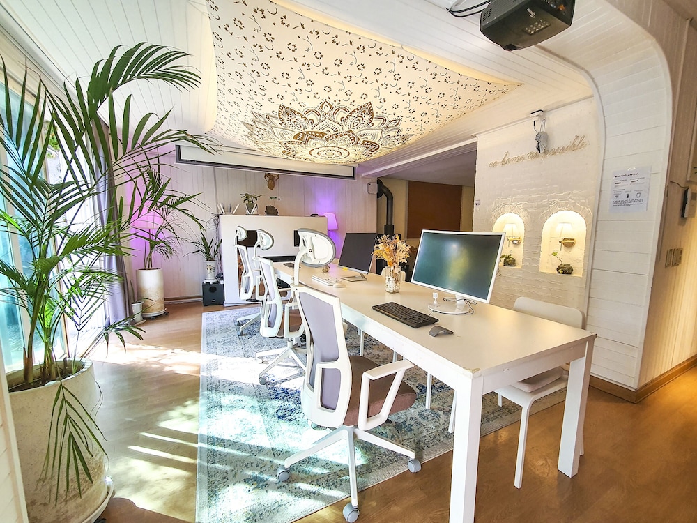 meeting & event spaces