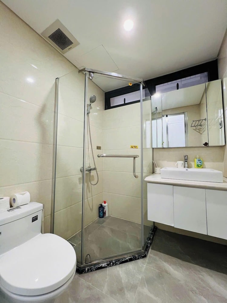 Daniel Homes - Vinhomes SkyLake Luxury