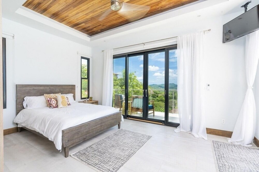 Playa Flamingo Designer Home With Spectacular 180 Ocean Views - Casa DEL MAR