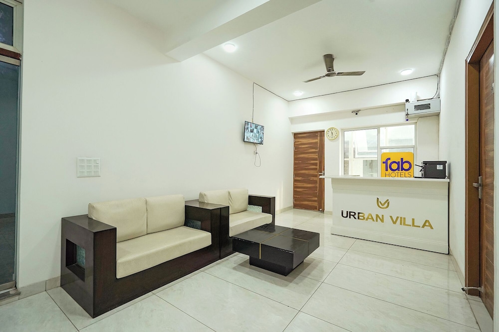 Fabhotel Urban Villa