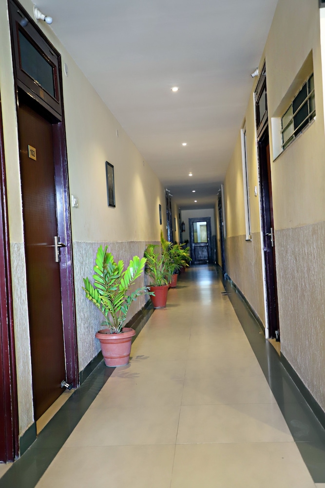 Exotika Express Resort
