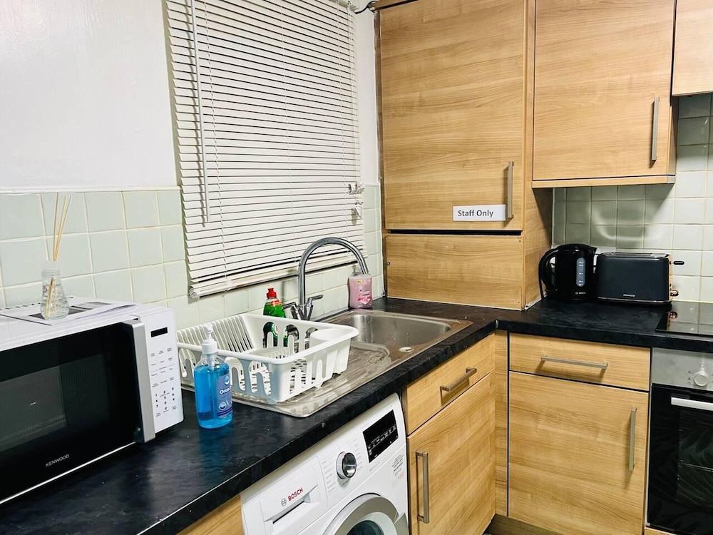3bedroom- Near to Station-private Garden-wifi