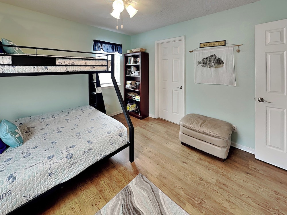 Southern Comfort by Silver Sands Vacation Rentals