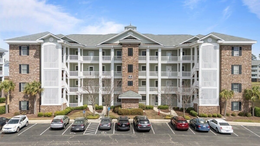 Magnolia Pointe Luster Leaf 4887-203 2 Bedroom Condo