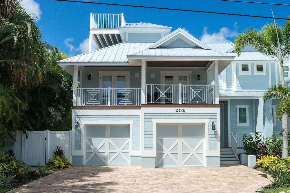 Oasis by the Beach managed by the Beach Retreats view 2