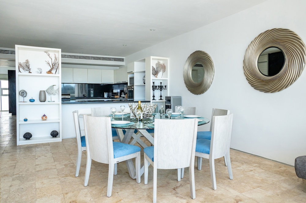 Magia Playa Penthouse 2d 3 Bedroom Condo