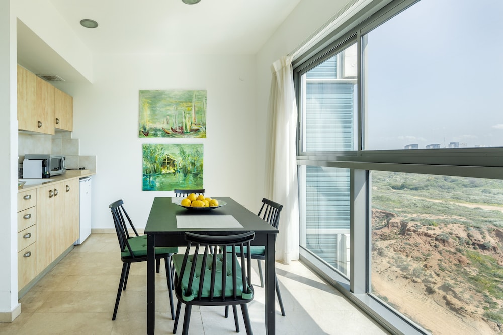 Marina Sea-front Retreat by Sea N' Rent view 2