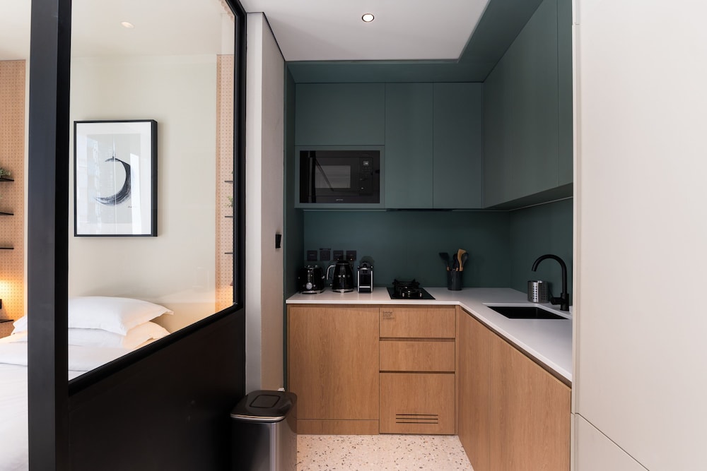 Business Bay Trendy Studio w Pool and Gym