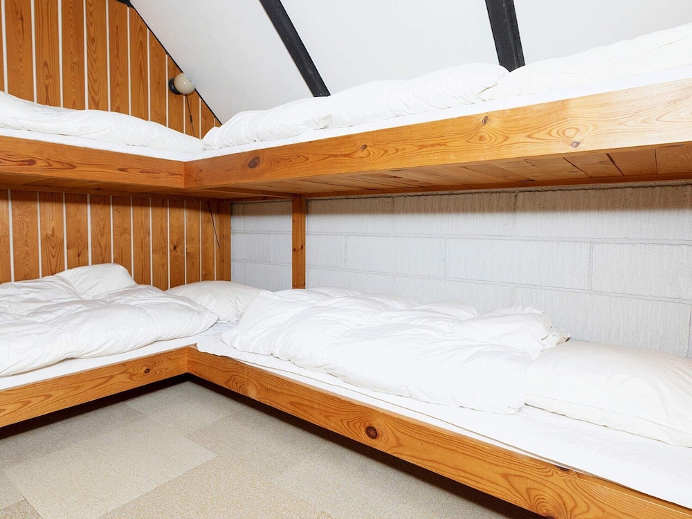 8 Person Holiday Home in Fur-by Traum view 2