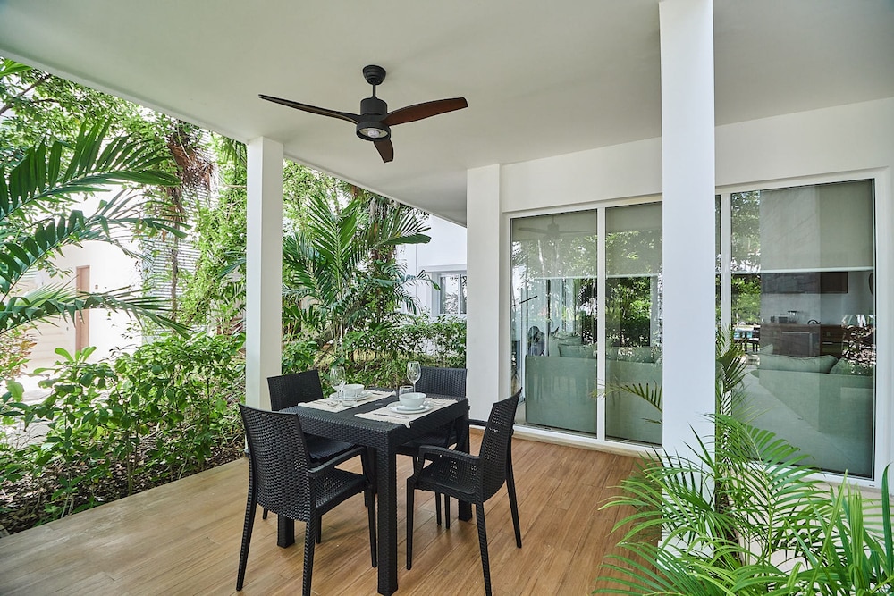 Amazing Apartment With Pools Gym BBQ Yoga Deck