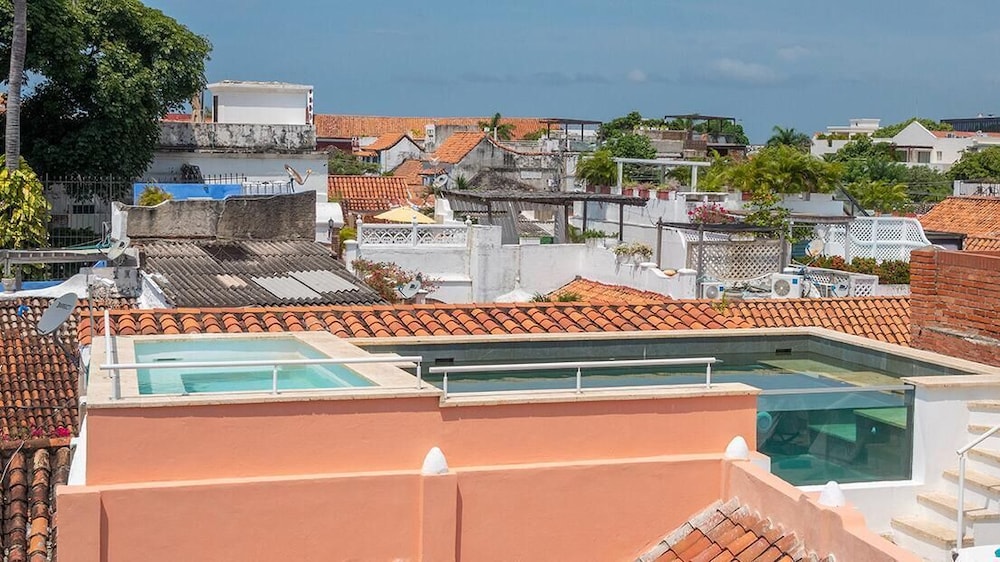 Upper House - Property Image 8