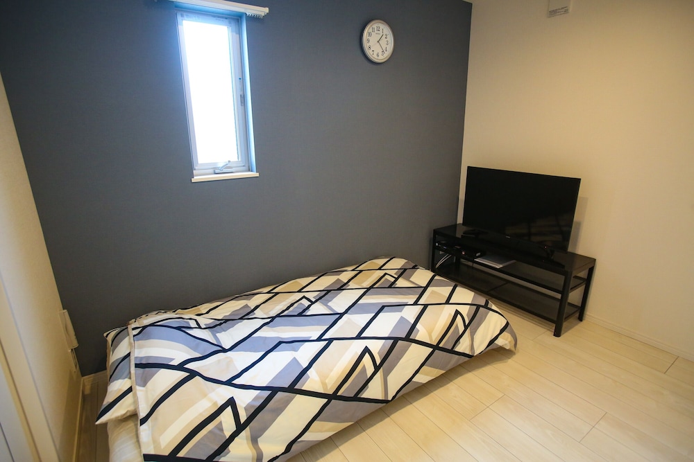 Tenjin Higashi Russo view 2