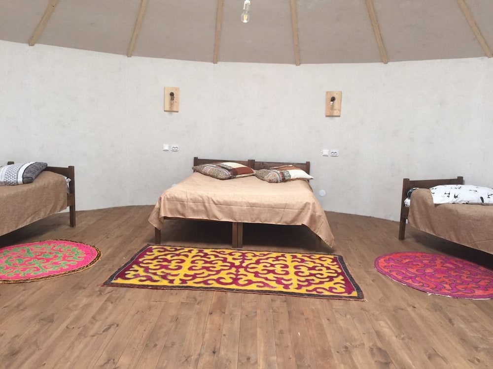 Ethnohouse YURTA