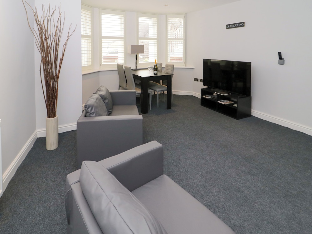 Apartment 1