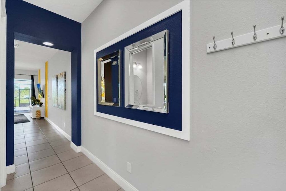 5 Bed Multiple Bunks Perfect For Kids With Pool! 5 Bedroom Townhouse