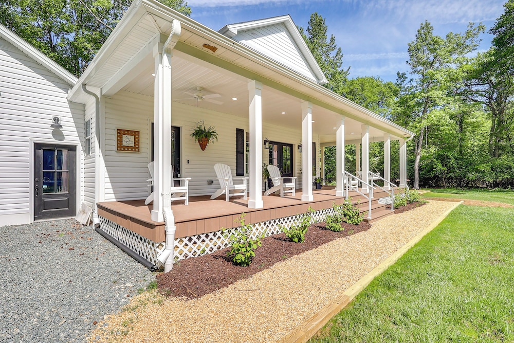 Eastern Shore Getaway: Walk to Tolchester Marina! - Property Image 10