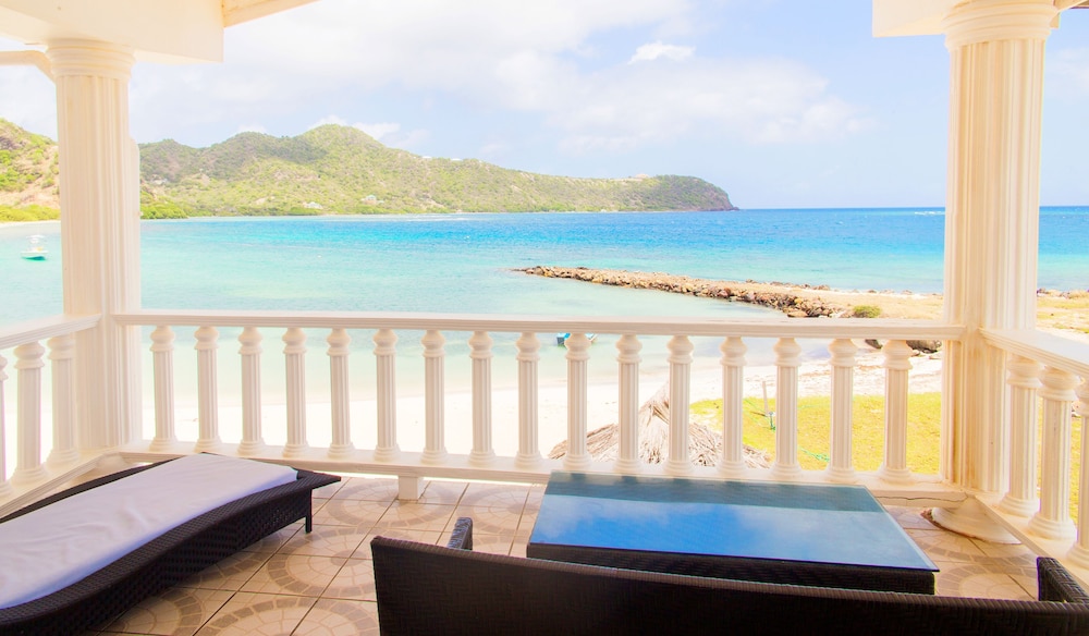 Davids Beach Hotel - Photo 10