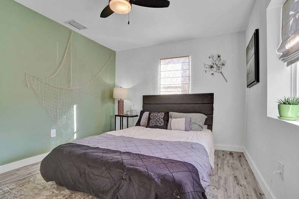 Zen 2br, 7 Min From Beach & Airport, Save Now!