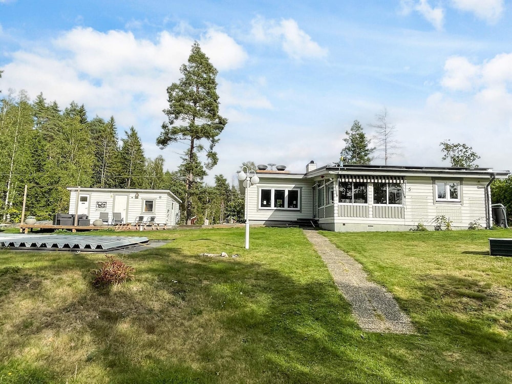 6 Person Holiday Home in Gamleby