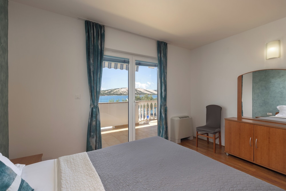 Family Resort Santa Maria II Apartment 1 view 2