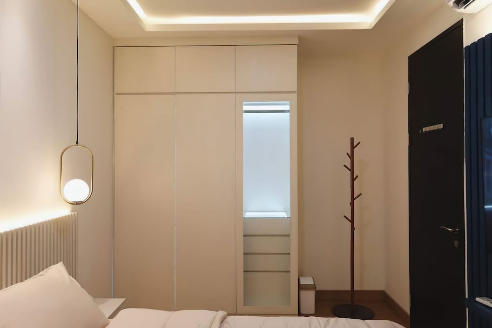 Lush Lakeside - Citra Luxury Apartments