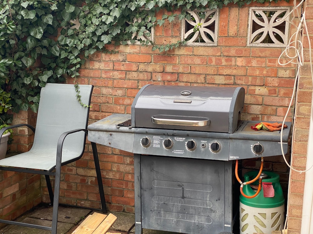 London Charm - 3 Bedroom House Near Canary Wharf