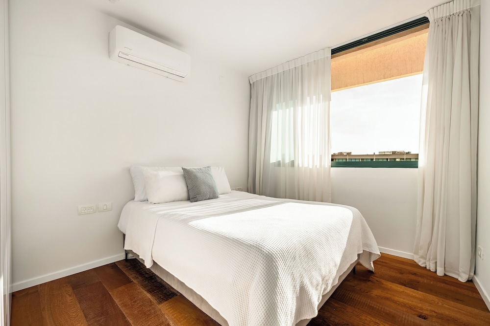 Caesarea Sea Elegant Stay by Sea N' Rent