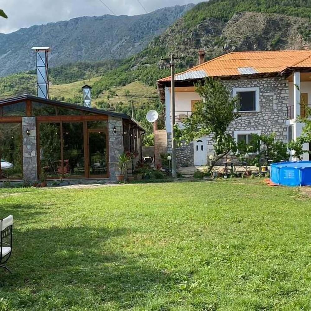 Vila Disha