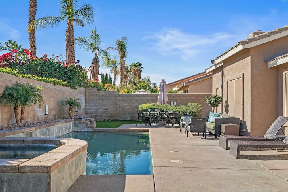 La Quinta Desert Haven Luxe Stay w/ Private Pool, Hot Tub, Pool Table