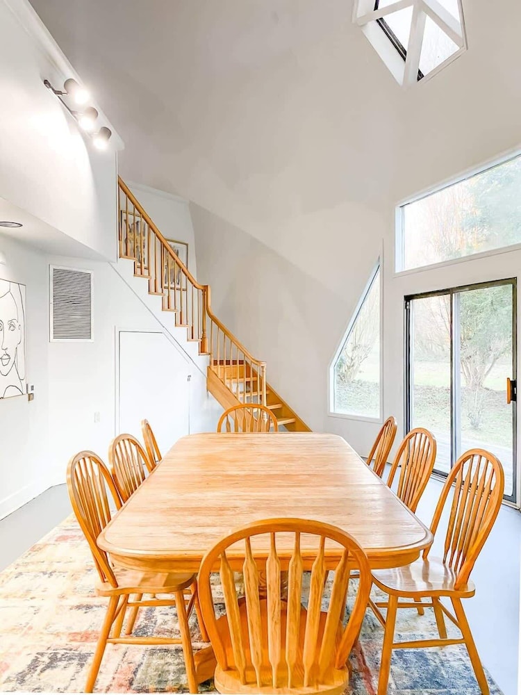 Bell Circle Eccentric Geodesic Dome-home