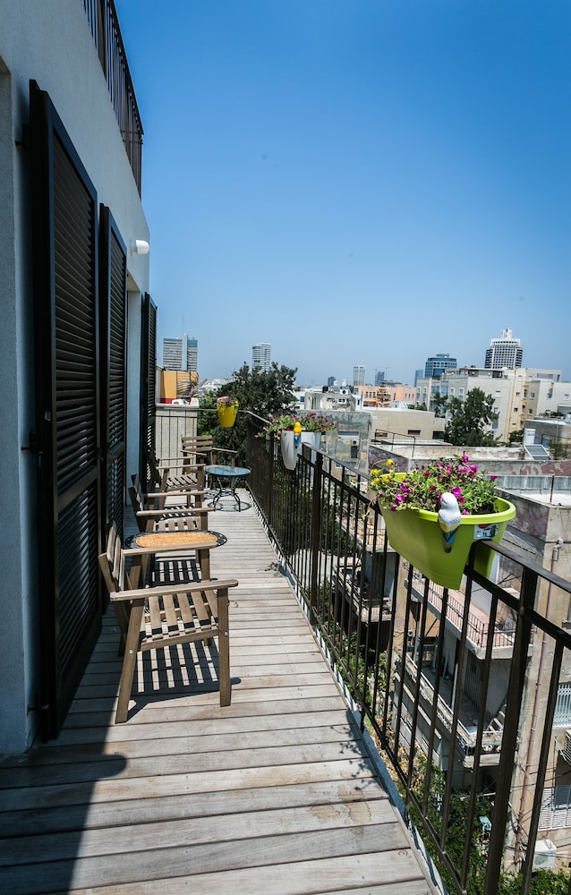 Tel-Aviving Apartments